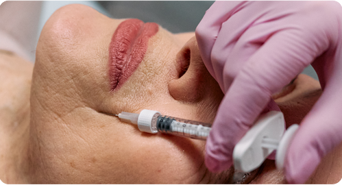 Reduce lineas de expresion alrededor de ojos y boca.